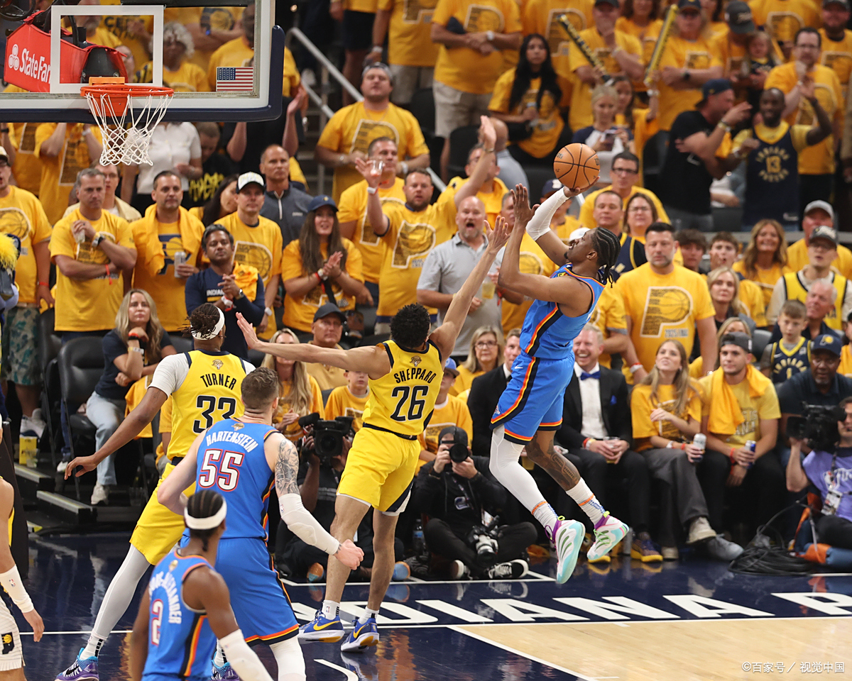 开云体育官网-包含多特蒙德训练开放日，清晨刷新队史纪录引欢呼，NBA常规赛在即，资深球员宣示担当的词条